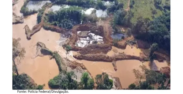 Operação destrói 45 acampamentos de garimpo ilegal de ouro e cobre no Pará.