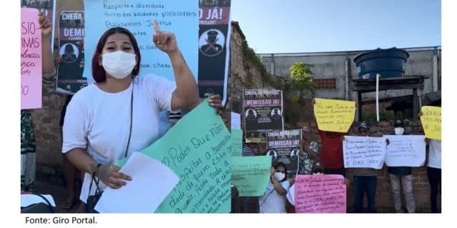 Familiares protestam em frente a presídio após denúncias de supostas agressões contra detentos em Itaituba.
